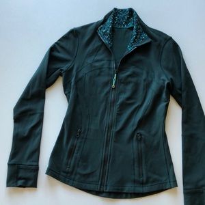 Green Lululemon Define jacket size 8